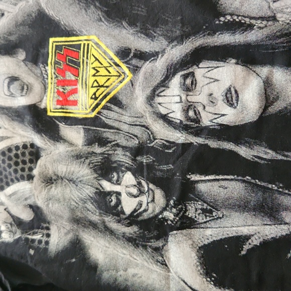 Kiss army tshirt in medium - Picture 6 of 10